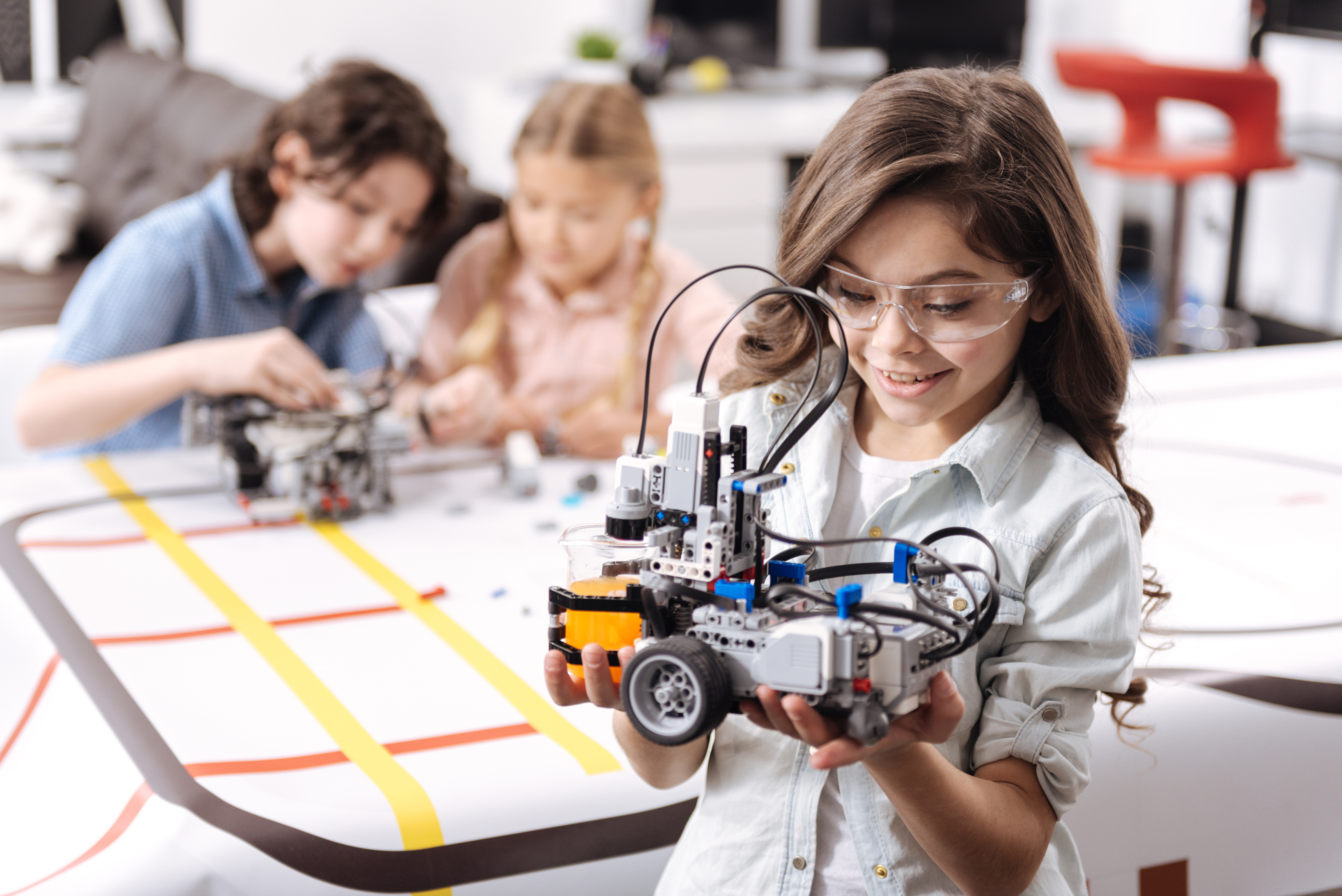 Технология сток. Робототехника для детей. Роботы для детей. Роботостроение для детей. Урок робототехники.